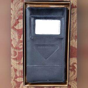 Black Leather Card Holder Embossed  Paramount
